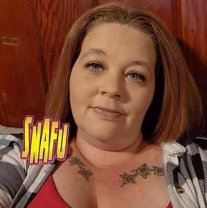 Meet your Posher, Corina